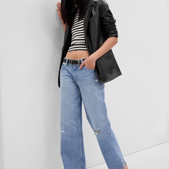 Gap size 27 or 4. Low rise light wash jeans! NWT - Picture 2 of 6